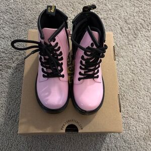 New Dr. Martens 1460 Patent Lamper Boots – Pale Pink (Kids Size 11)